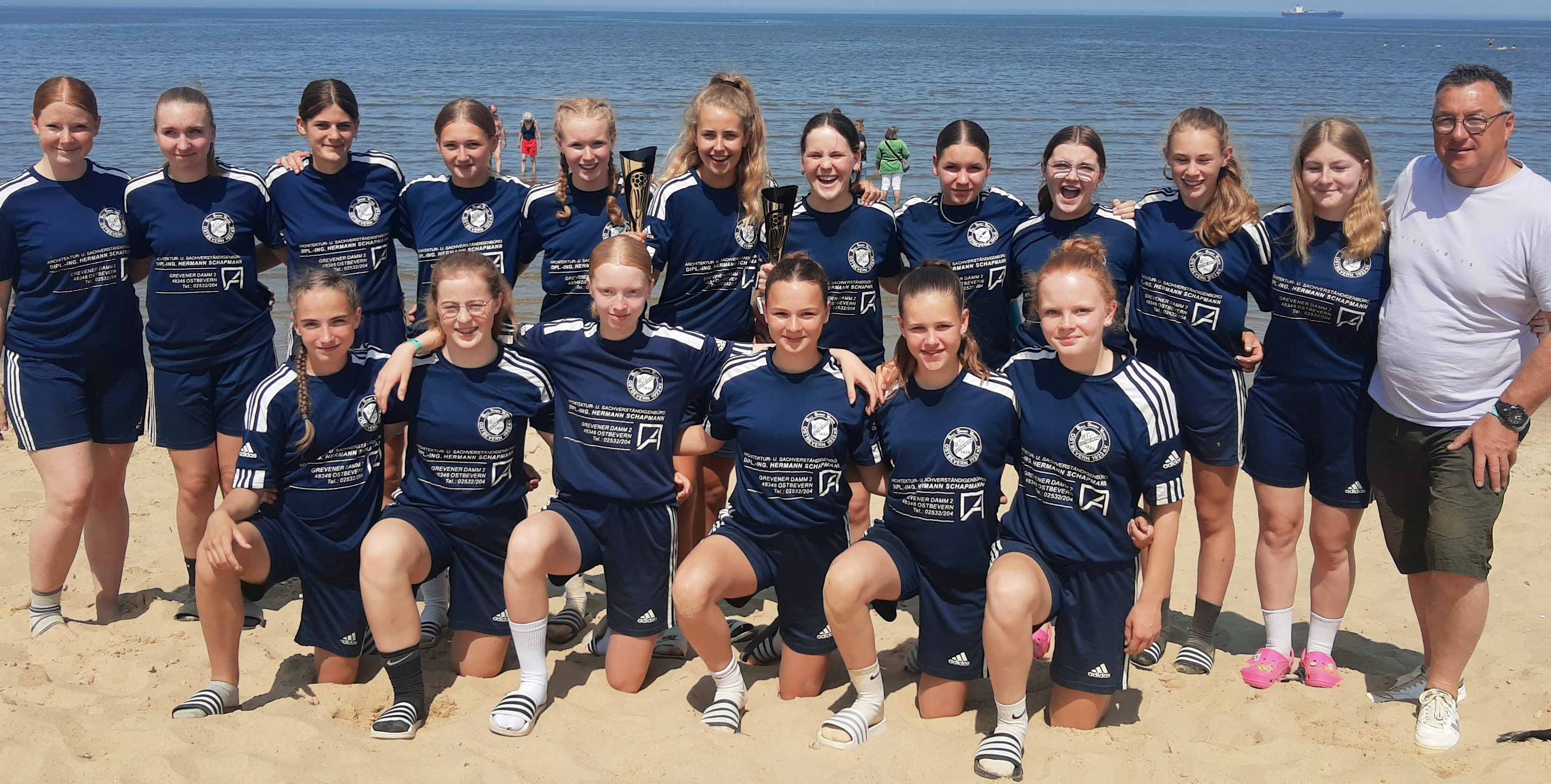 Die U-15 des BSV Ostbevern: Platz 1 und 2 beim Beach-Cup in Cuxhaven